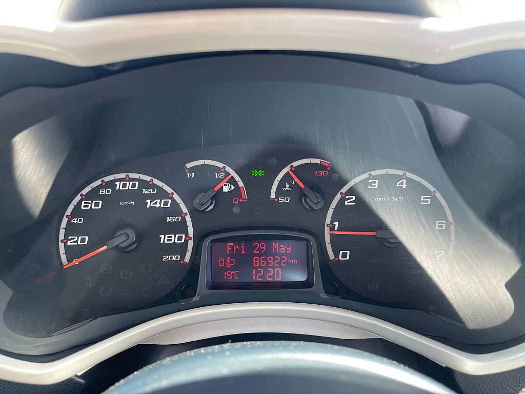 Ford Ka 1.2 Titanium 69 hk ENDAST 8692 mil