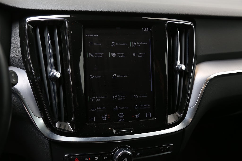 Volvo V60 B4 Diesel 197hk Momentum Aut Kamera Leasbar 2022