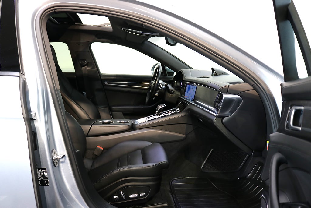 Porsche Panamera 2020 - miniatyr 19