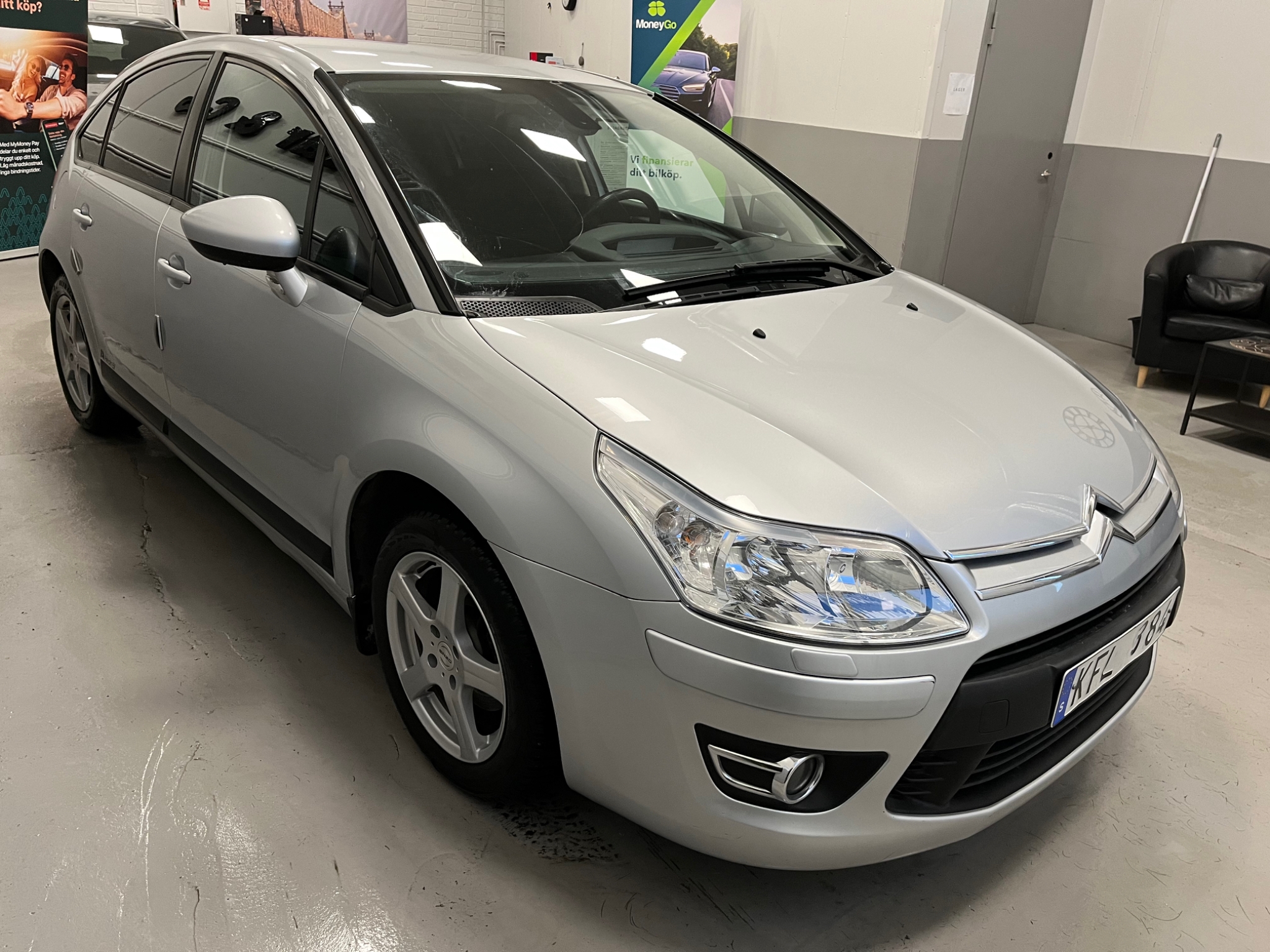 Citroen C4 1.6 HDiF EGS 109hk, bild 2/18