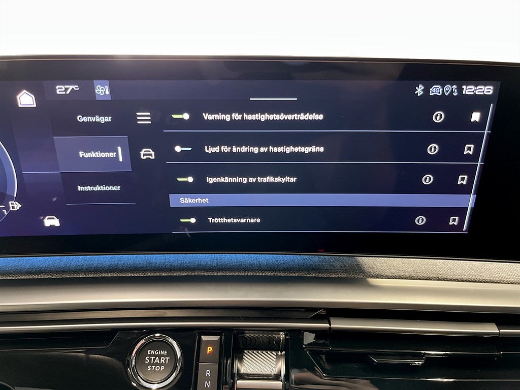 Bild på Peugeot 5008 GT Ultimate HYBRID 136hk Aut - 7-SITS, 360-KAMERA