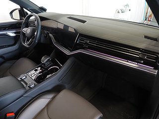 SUV Volkswagen Touareg 9 av 27