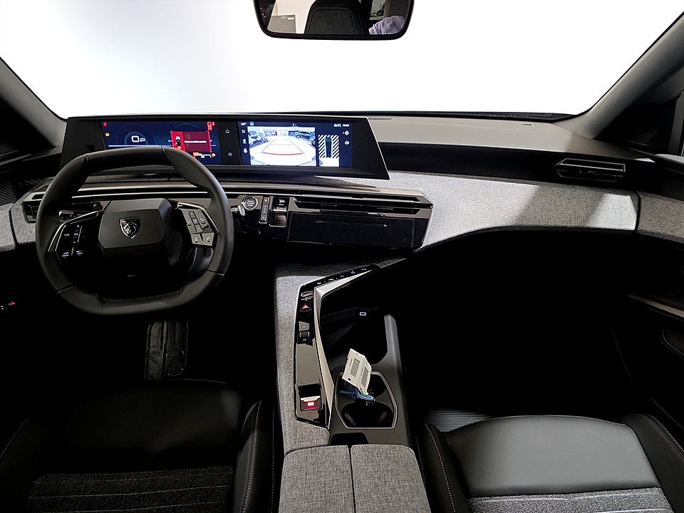 Bild på Peugeot 5008 Allure Hybrid 136hk - DEMO