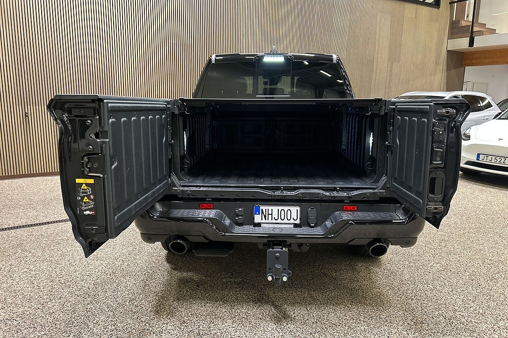Dodge RAM 1500 Limited Night Rambox delad lucka 540hk lågskatt