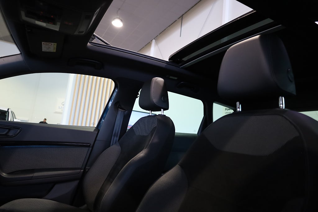 Seat Ateca 1.5 TSI AUT Xcellence Värmare Kamera Navi  Panorama 2019