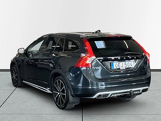 Volvo V60 Cross Country D3 Momentum S&V-hjul/Drag/Värmare