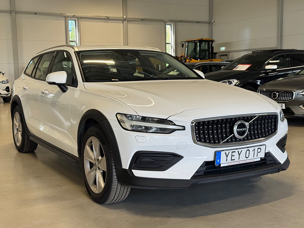Volvo V60 Cross Country D4 AWD AUT DRAG KAMREM BYTT NY RUTA