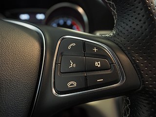 SUV Mercedes-Benz GLA 21 av 25