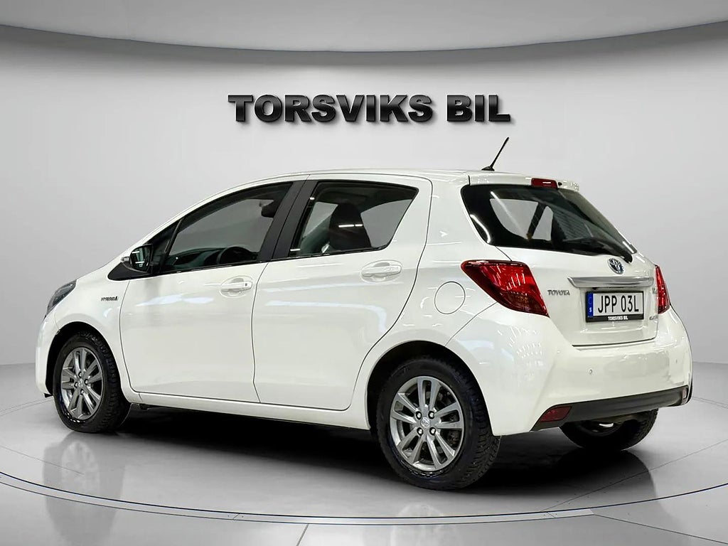 Toyota Yaris Hybrid e-CVT 101hk - miniatyr 4