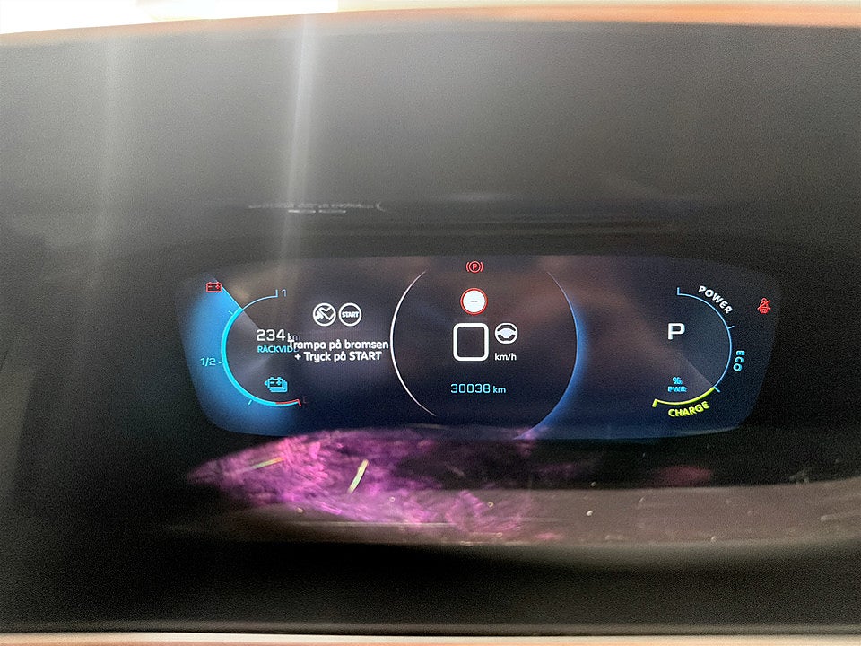 Bild på Peugeot E-2008 GT 50kWh 136hk Aut - B-KAMERA, CARPLAY