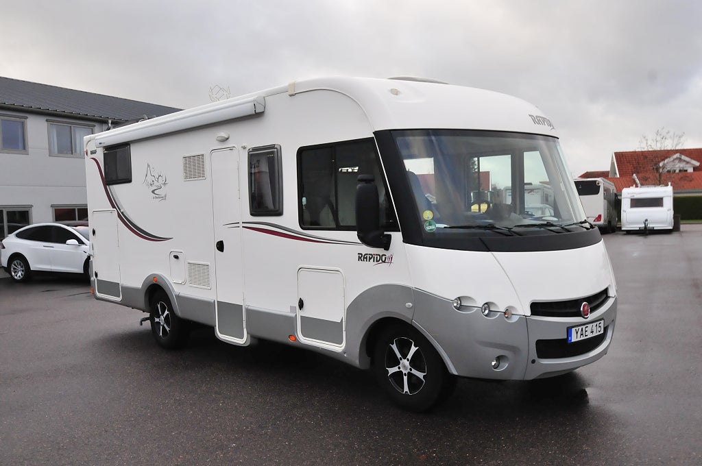 Rapido 866 F Långbäddar Dieselvärmare Solceller  Ränta 3.70% 