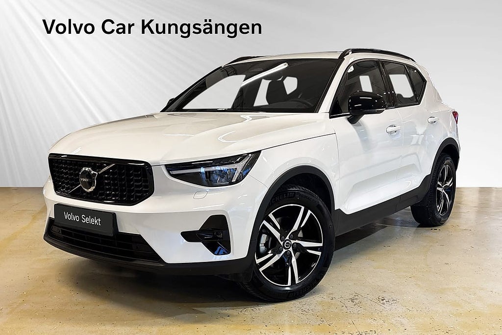 Volvo XC40 B4 FWD Bensin Plus Dark