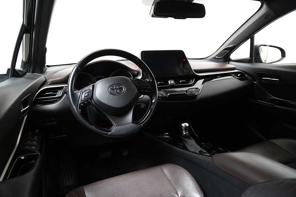 Toyota C-HR 1,2 Turbo AWD Executive Aut Kamera JBL Motorv Drag 2017