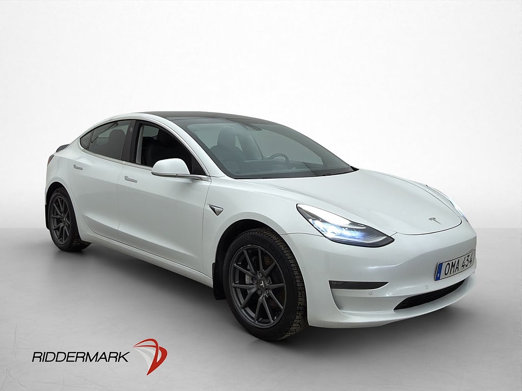 Tesla Model 3 Standard Range Plus 306hk Svensksåld Autopilot
