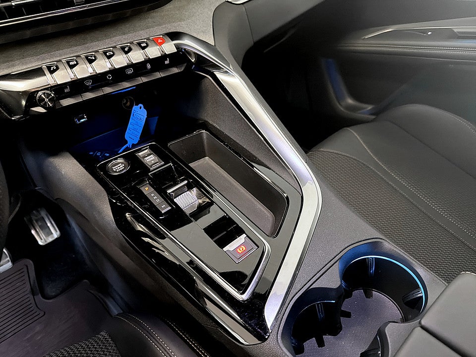 Bild på Peugeot 3008 GT 1.2 PT 130hk Aut B-KAMERA CARPLAY