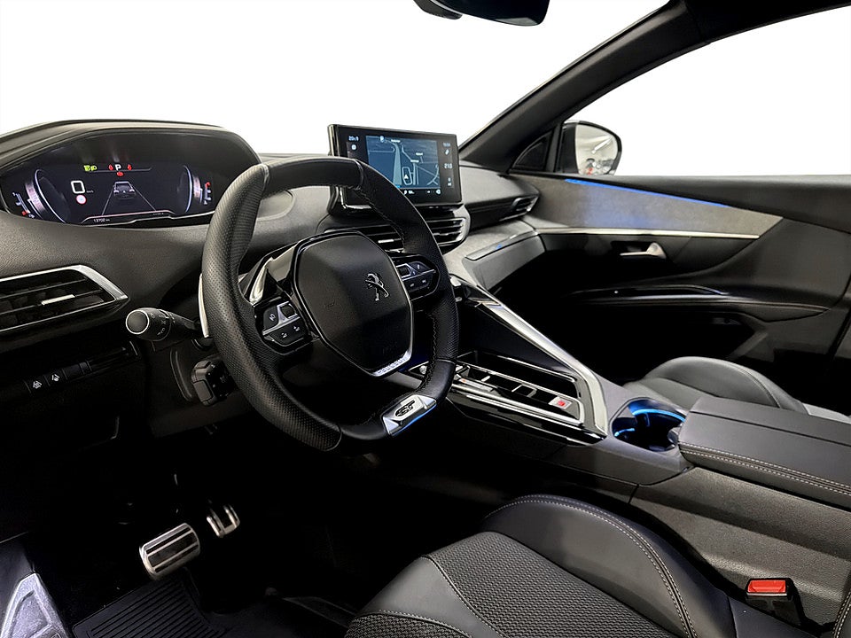 Bild på Peugeot 5008 GT 1.2 PT 130hk Aut 7-SITS B-KAMERA NAVI