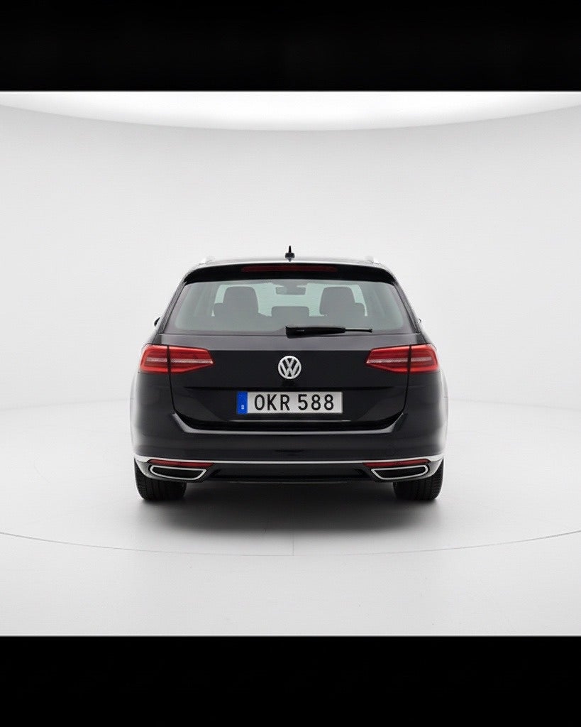 Volkswagen Passat Sportscombi 2.0 TDI -  EXCUTIVE BUSINESS - R-LINE
