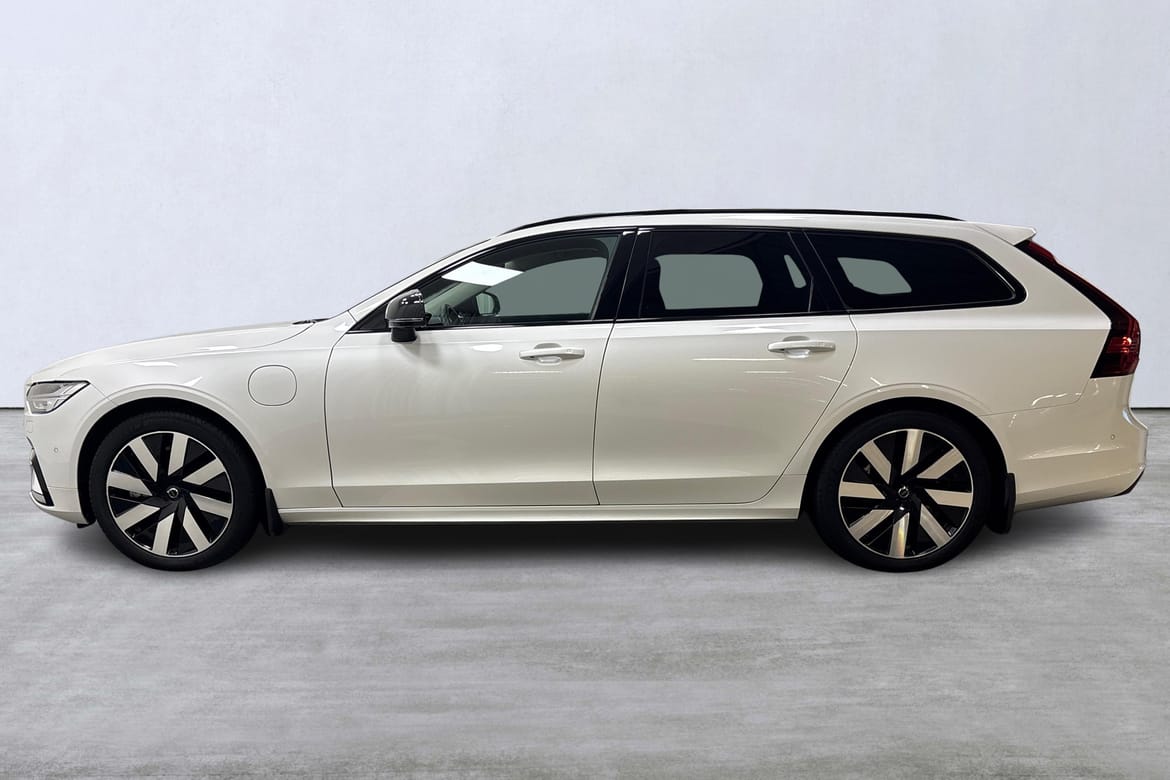 Volvo V90 T6 Plus Dark Nordic Edition 2025, bild 2/10