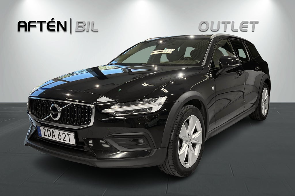 Volvo V60 Cross Country D4 AWD |Panoram|Drag|B-kam|Ny kamrem
