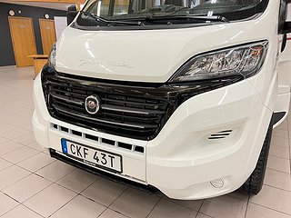 Husbil-halvintegrerad Kabe TMX 780 LGB 2 av 32