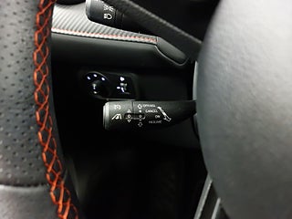 MG ZS EV Long Range  Pvärm GPS Kamera Carplay S/V-hjul MOMS – bild 18