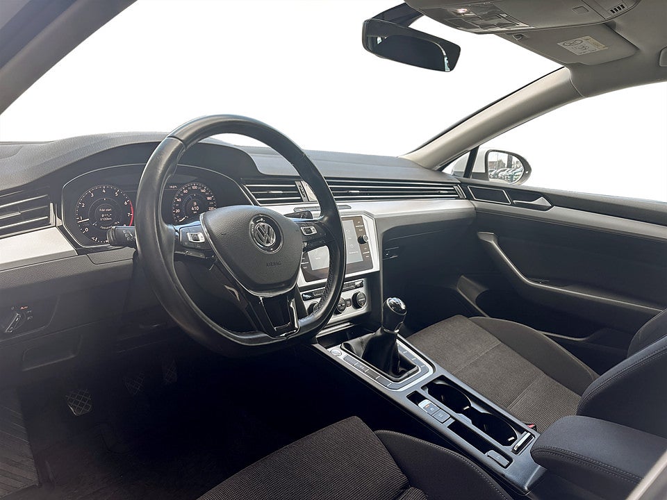 Bild på Volkswagen Passat Sportscombi Base 1.4 TSI 150hk CARPLAY P-SENSORER