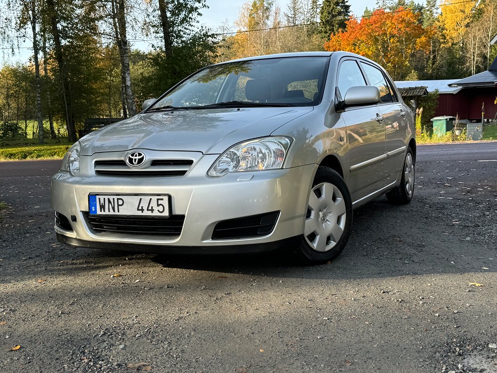 Toyota Corolla 5-dörrars 1.6 VVT-i. 16580 Mil, Nybesiktigad 