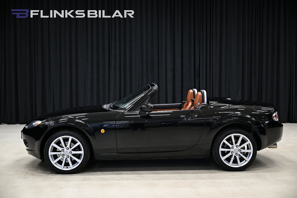 Mazda MX-5 Roadster Coupe 1.8 MZR 126HK Soft-top|Skinn|