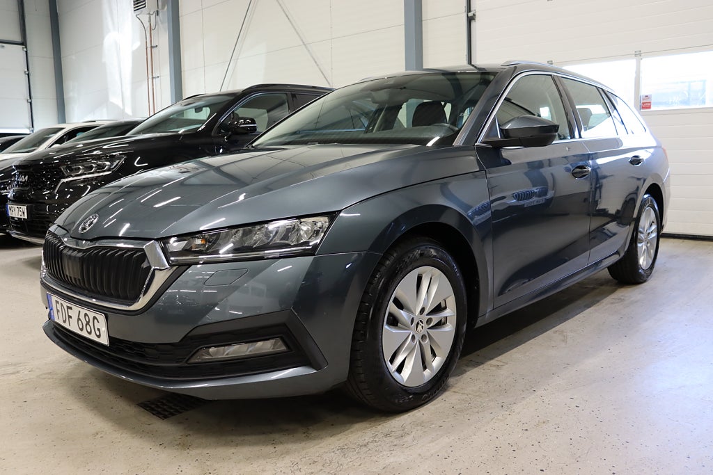 Skoda Octavia Kombi 2.0 TDI Ambition Cockpit P-Sensorer M-Värm 150hk