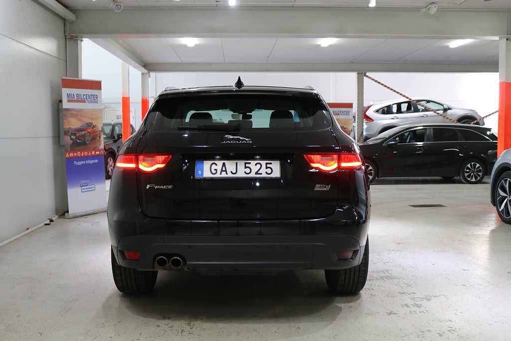 Jaguar F-Pace 2019 - miniatyr 4