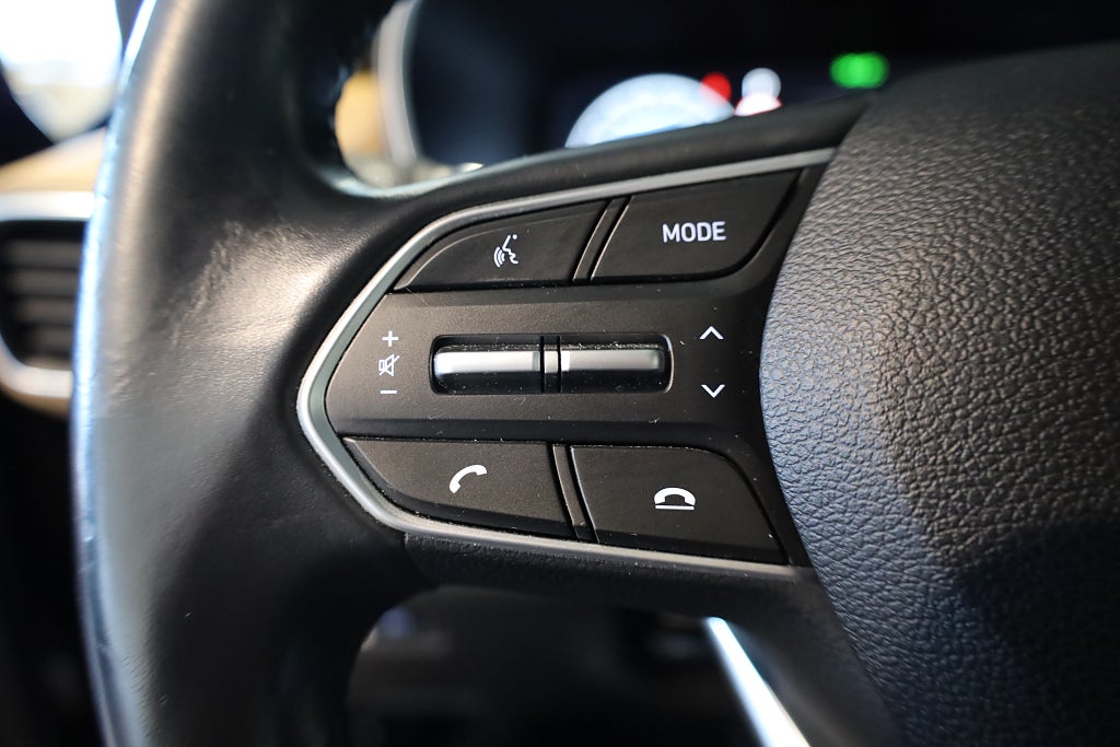 Hyundai Santa Fe HEV AWD Advanced 7-sits 360° Navi Pano HUD Krell Läder 2021