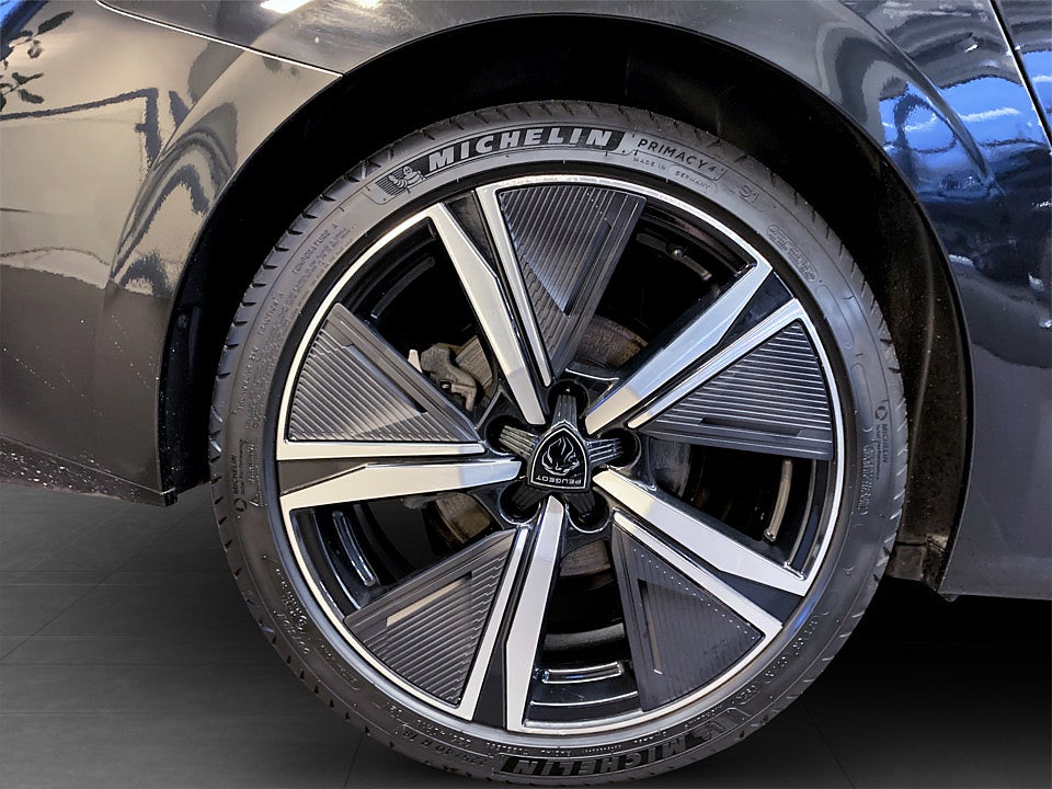 Bild på Peugeot 308 SW GT 1.2 PT 130hk Aut - B-KAMERA, CARPLAY