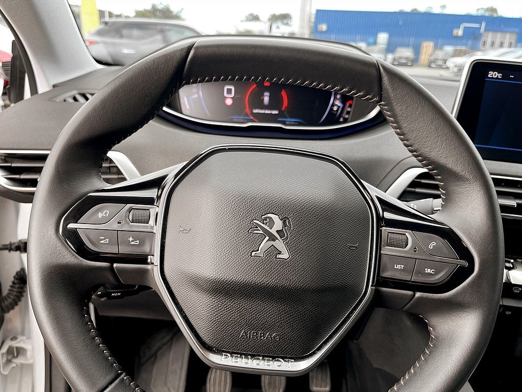 Bild på Peugeot 3008 Active Pack 1.2 PT 130hk - B-KAMERA, CARPLAY