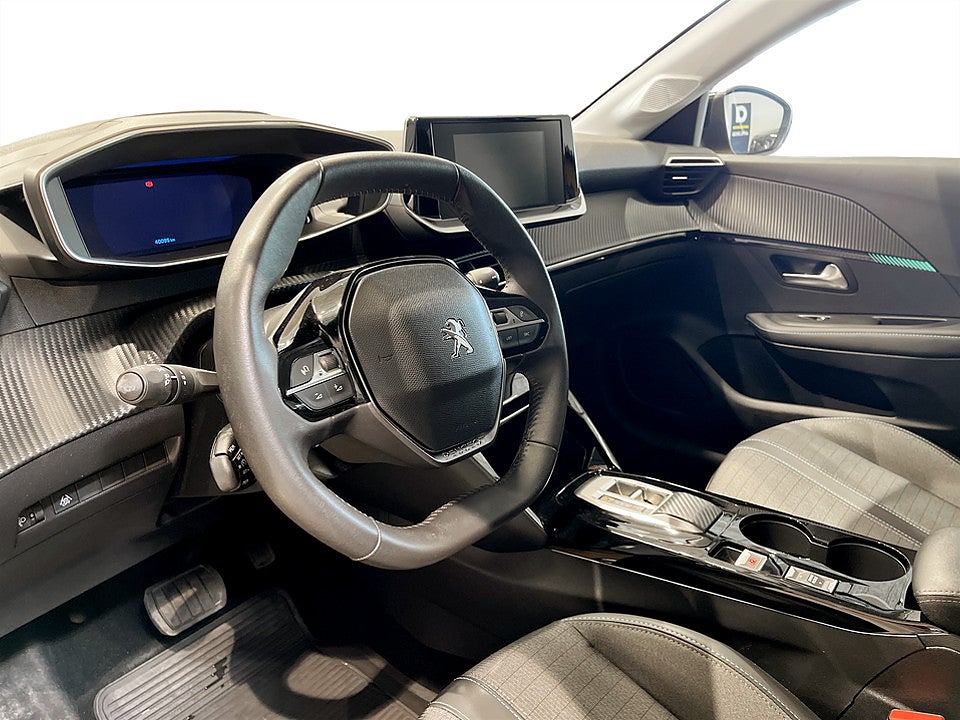 Bild på Peugeot 208 Allure Pack 1.2 PT 100hk Aut CARPLAY