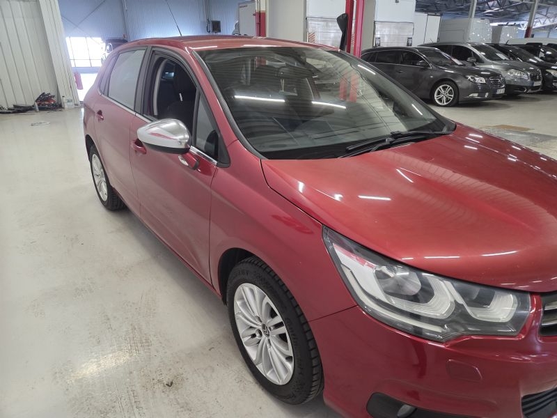 Citroen C4 1,6 BlueHdi 120 Hk 5d 2016, bild 3/39