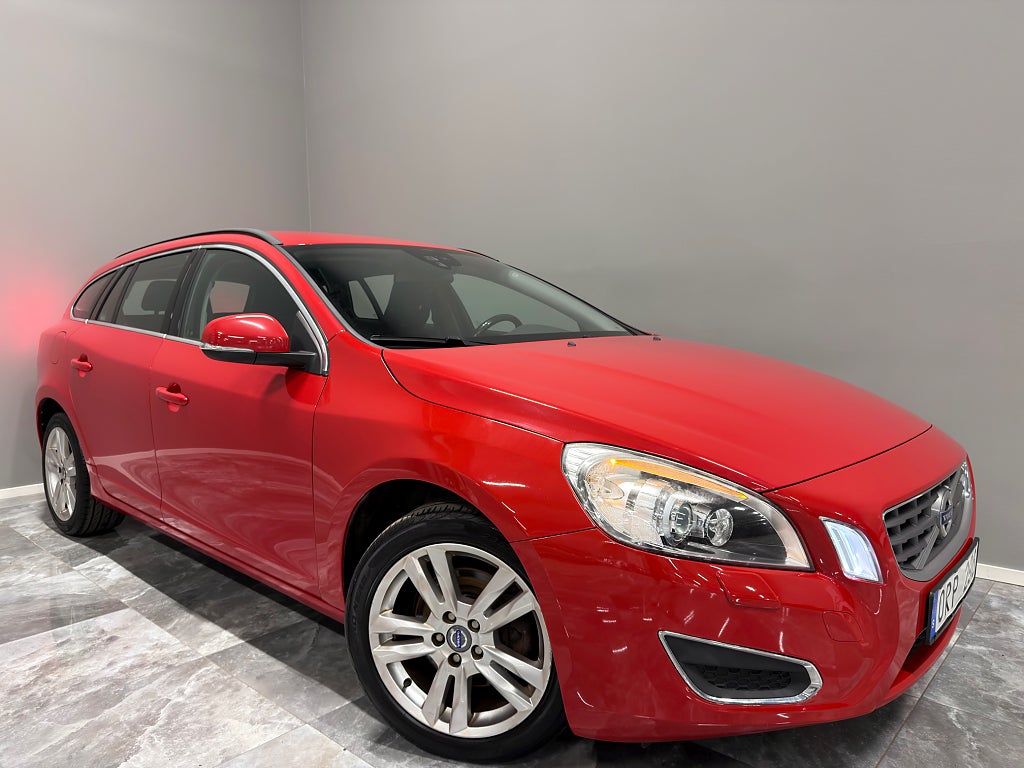 Volvo V60 T3 Momentum/Drag/Nyservad/PDC/1Ägare/150HK