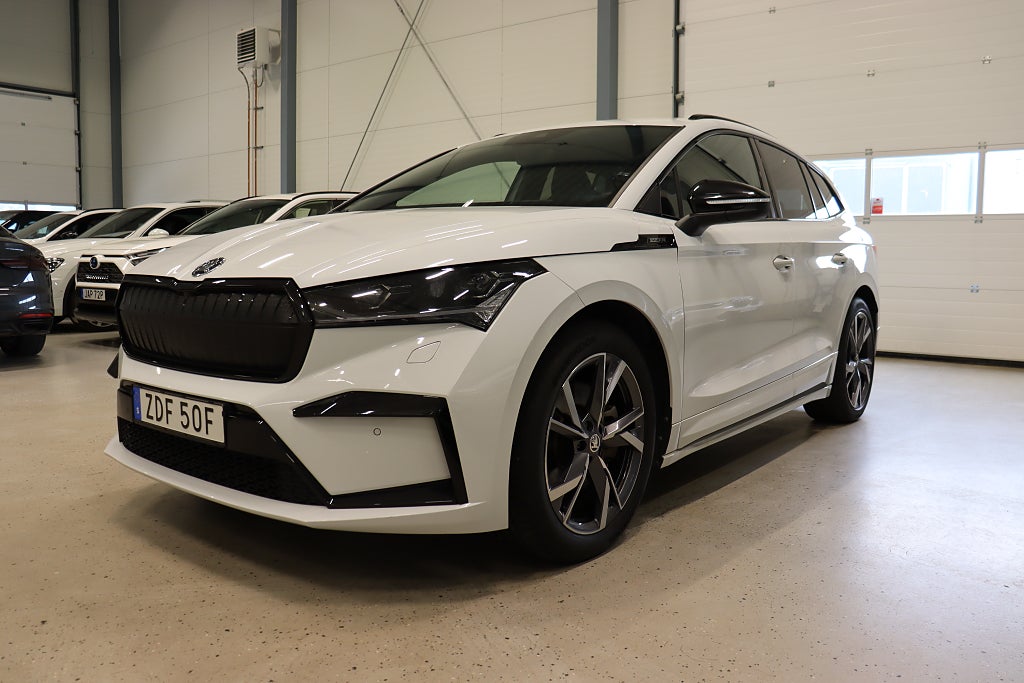 Skoda Enyaq iV 80 SportLine B-Kam Drag Navi Värm Keyless Blis 204hk