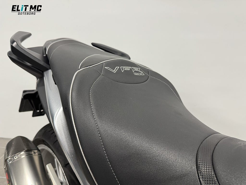 Honda Powersports VFR1200F 2010 - miniatyr 3