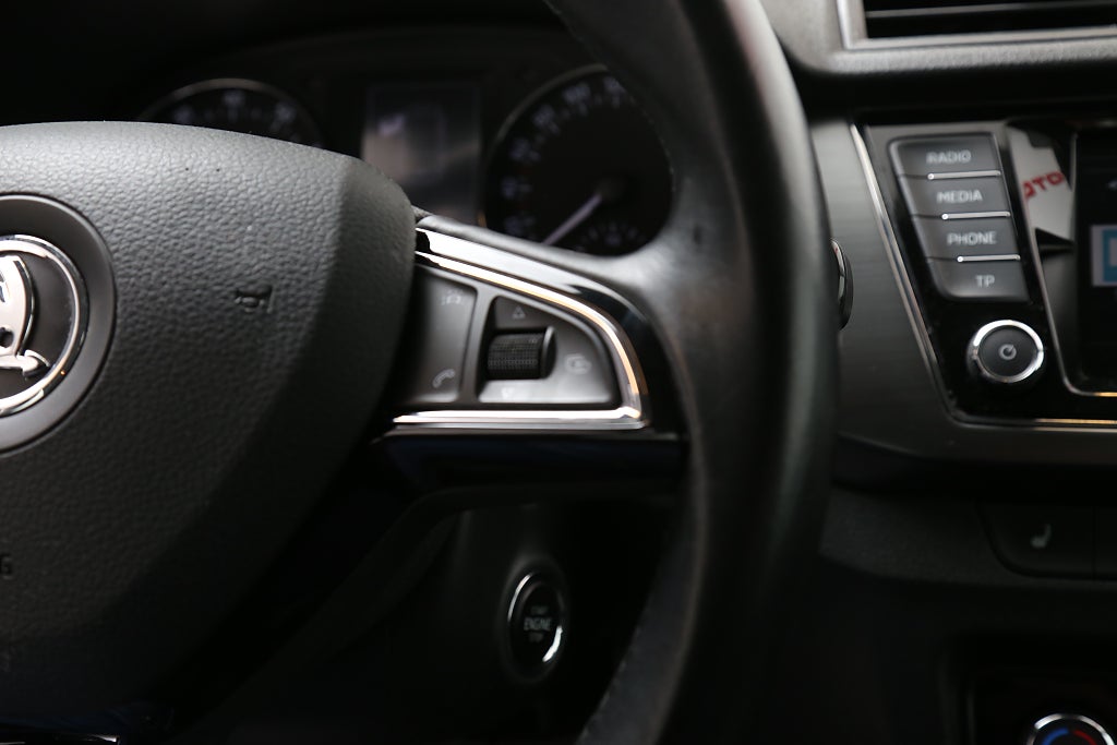 Skoda Fabia 1,2 TSI 90hk Style Kombi Motorvärmaren 2017