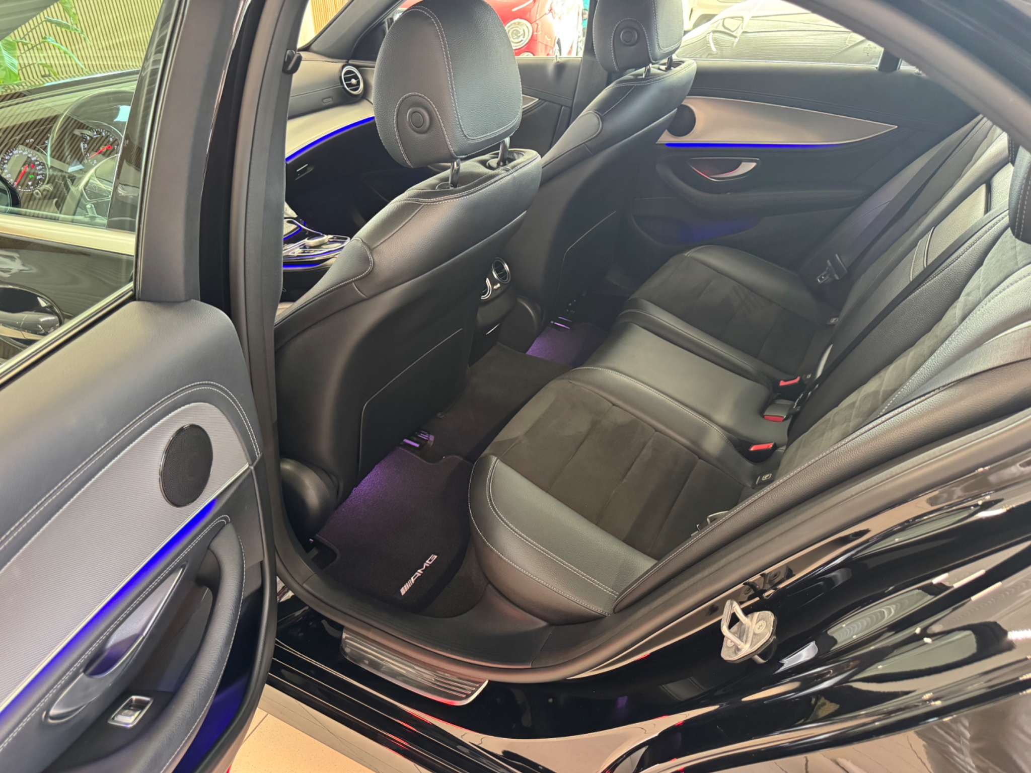 Mercedes-Benz E 200 AMG / 9G-Tronic 2017, photo 5/38