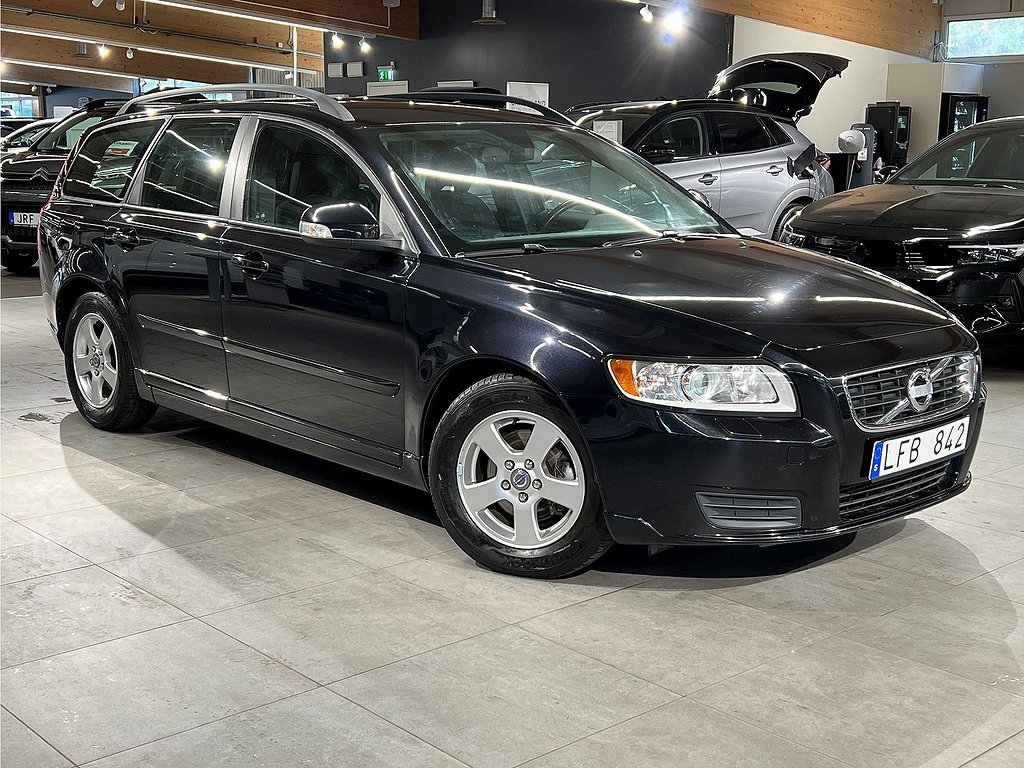 Volvo V50 Kinetic e-drive 115hk Man - DRAG, VÄRMARE, EN ÄGARE