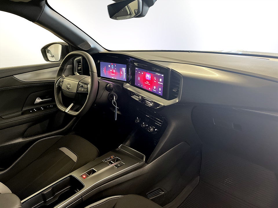Bild på Opel Mokka GS Hybrid 1.2 Turbo 145hk Aut B-KAMERA CARPLAY