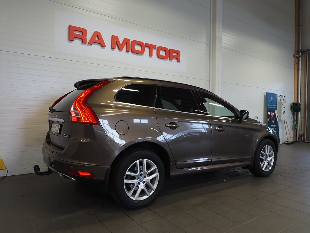 Volvo XC60 D4 AWD 190hk Classic Momentum | Drag | Pano | Kamera | 2017