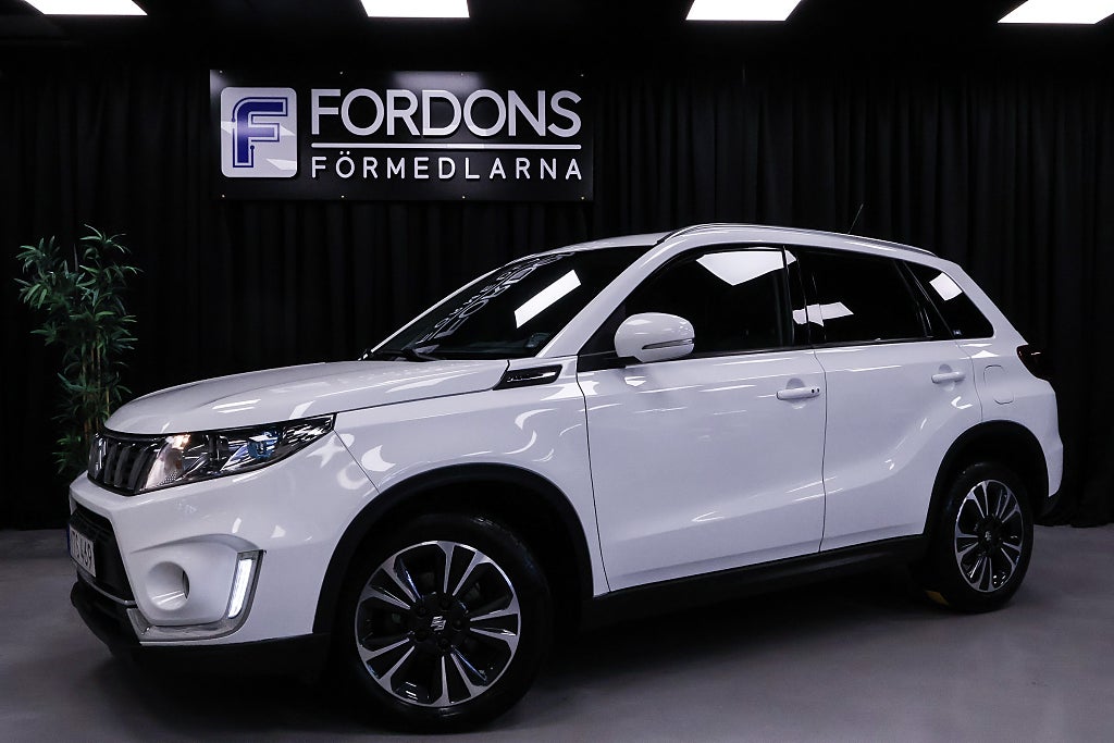 Suzuki Vitara Boosterjet 140HK AllGrip INCLUSIVE PANO SKINN GPS 360°