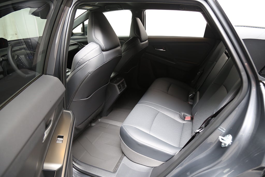 Subaru E-Outback 74.7 kWh AWD Touring 526km & 380HK 2026