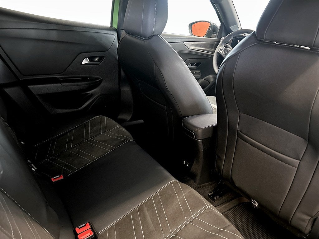 Bild på Opel Mokka Ultimate 1.2 PT 130hk Aut - B-KAMERA, CARPLAY