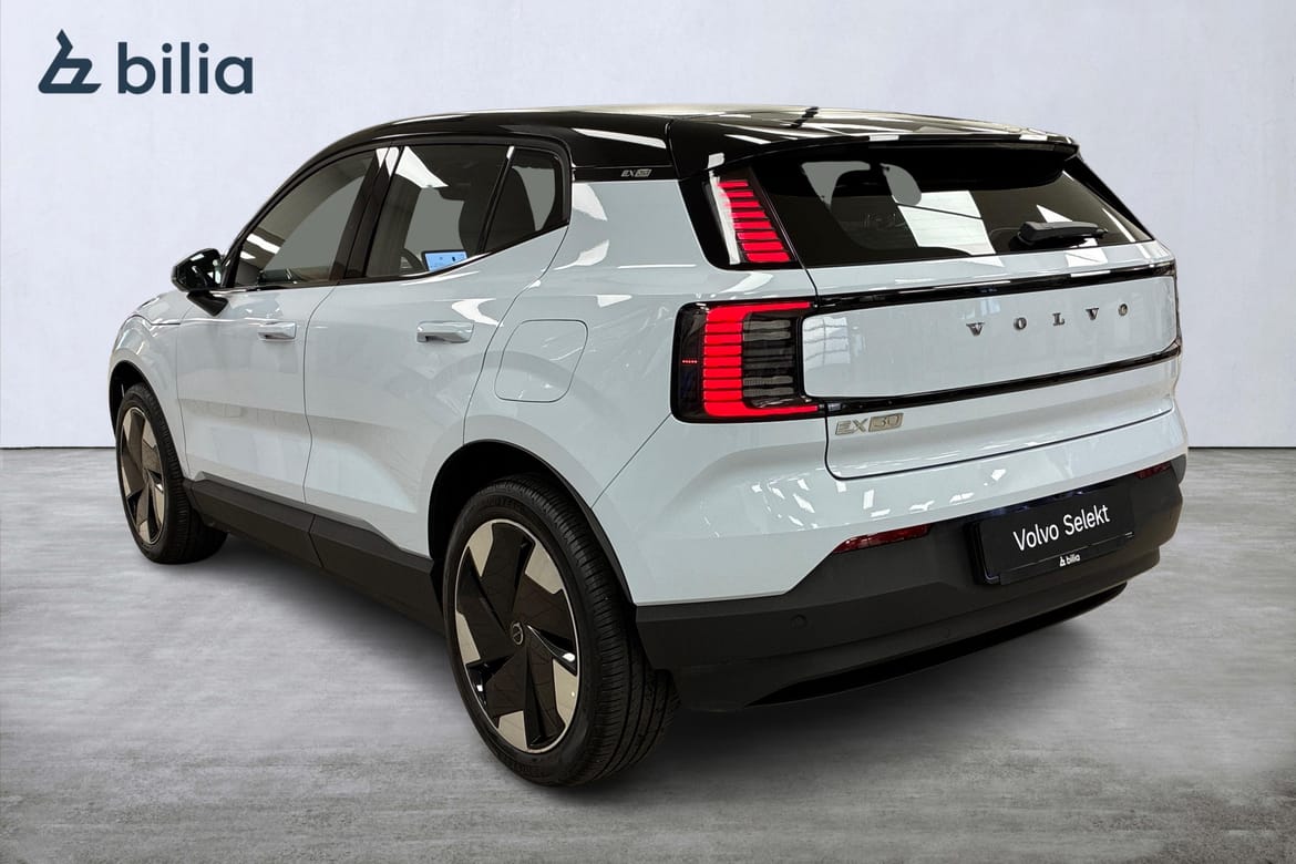 Volvo EX30 Extended Range Plus 2025, bild 2/10