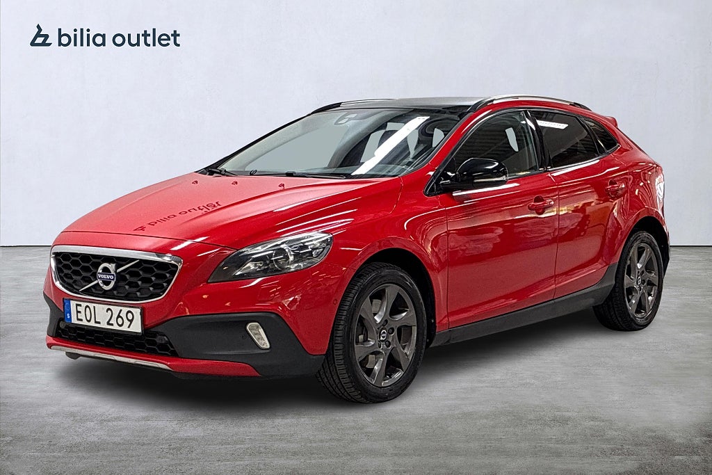 Volvo V40 Cross Country D3 Summum BE PRO 150hk Panorama Navi Drag P-värm Elstol