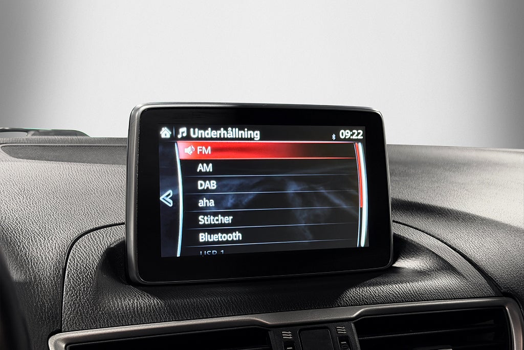 Mazda 3 Sport 2,0 SKYACTIV-G 120hk Vision Navi P-sensorer 2016