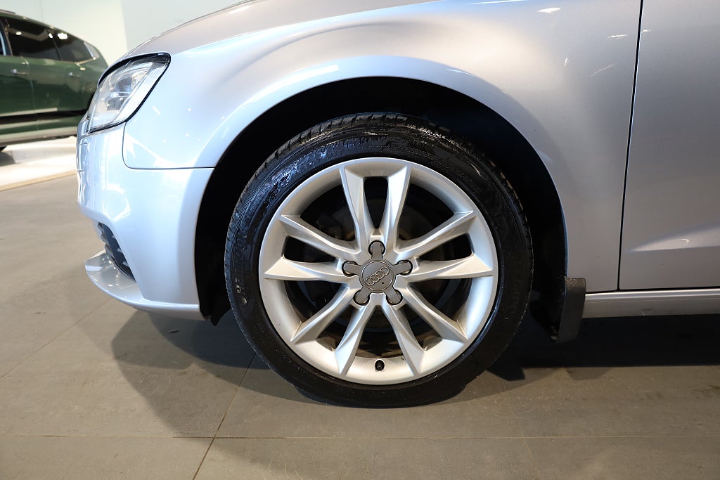 Audi A3 116hk Sportback 1.0 TFSI Comfort Drag PDC Blåtand